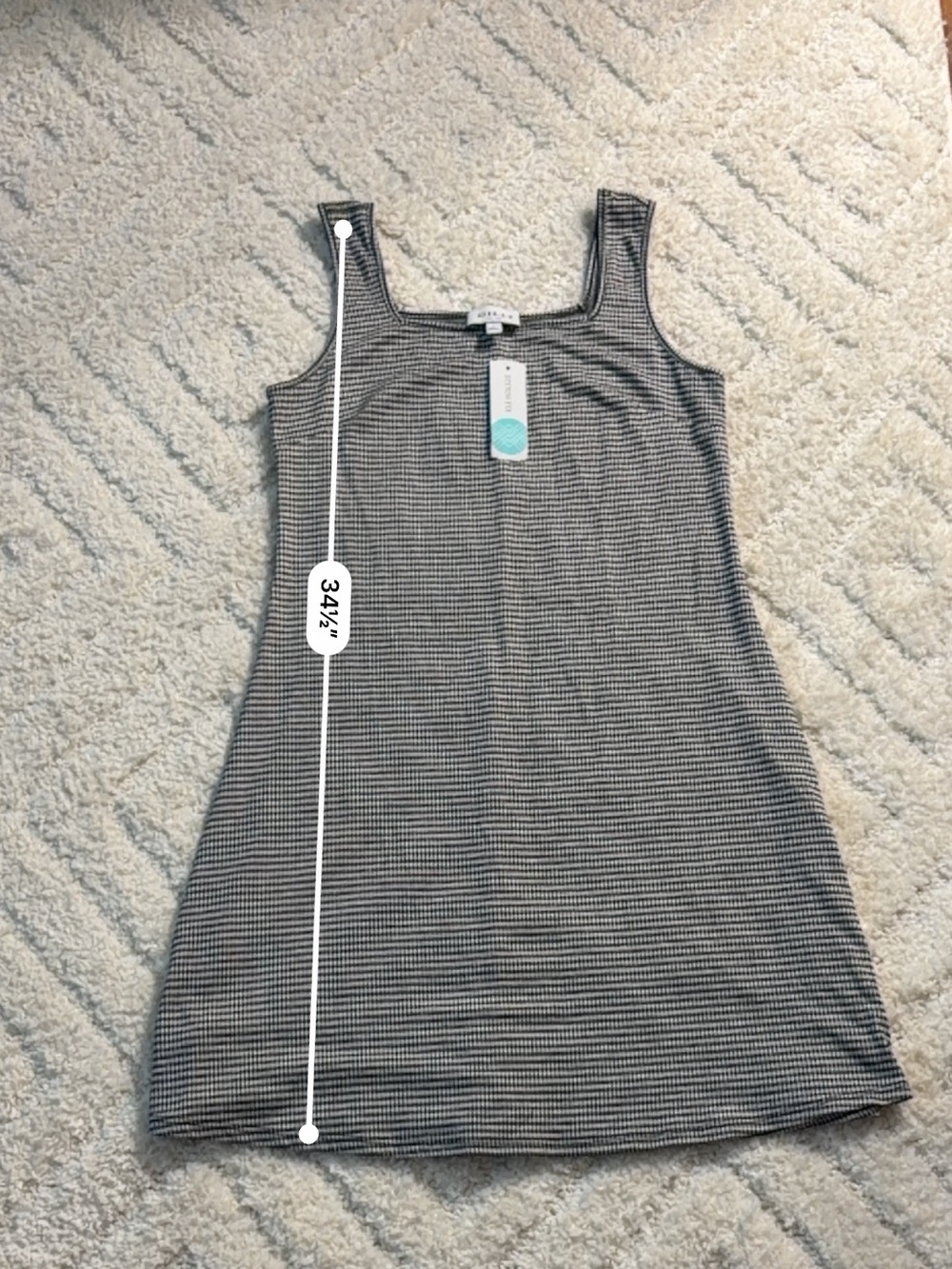 Amal Tank Sleeve Dress - Picture 7 of 9